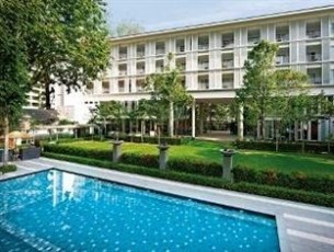 Lone Pine Hotel 